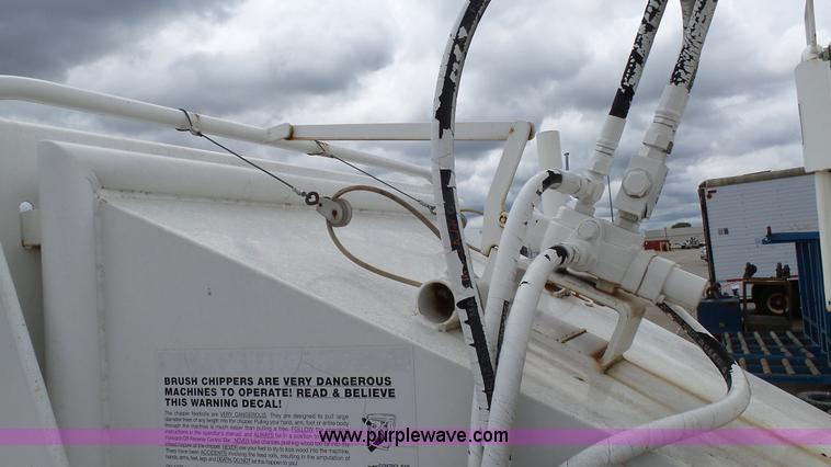 image for item K4079 2003 Brush Bandit 90W wood chipper