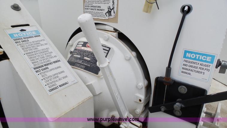 image for item K4079 2003 Brush Bandit 90W wood chipper