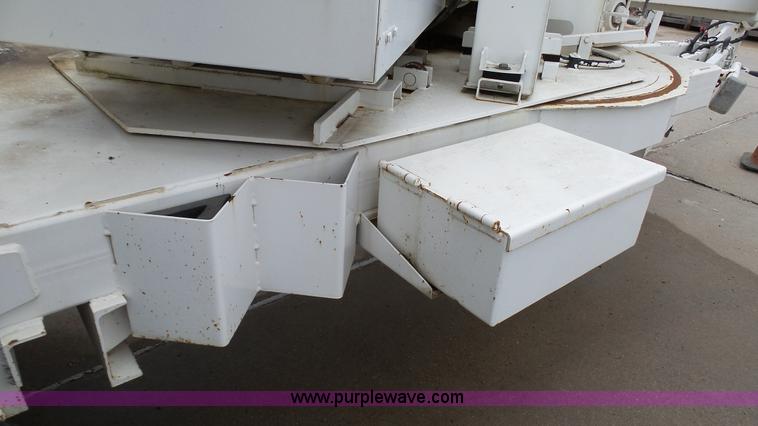 image for item K4079 2003 Brush Bandit 90W wood chipper