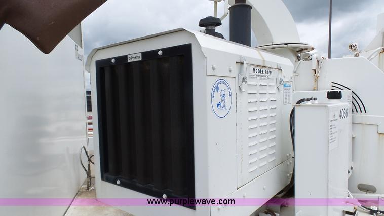 image for item K4079 2003 Brush Bandit 90W wood chipper