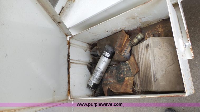 image for item K4079 2003 Brush Bandit 90W wood chipper