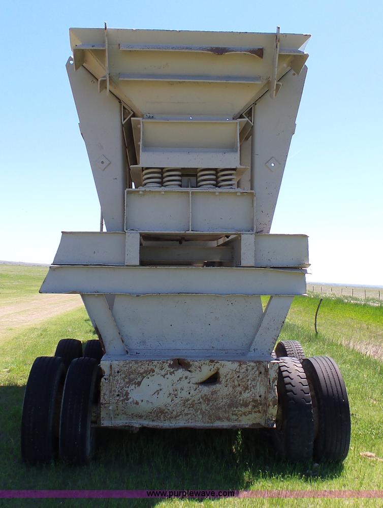 image for item K4102 Cedarapids impact crusher