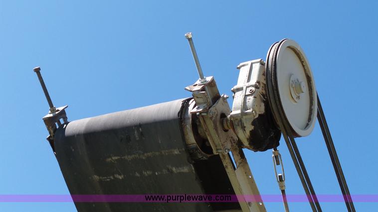 image for item K4102 Cedarapids impact crusher