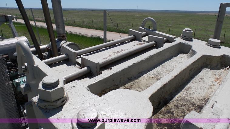 image for item K4102 Cedarapids impact crusher