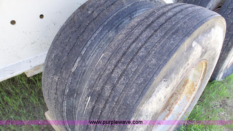 image for item K4102 Cedarapids impact crusher