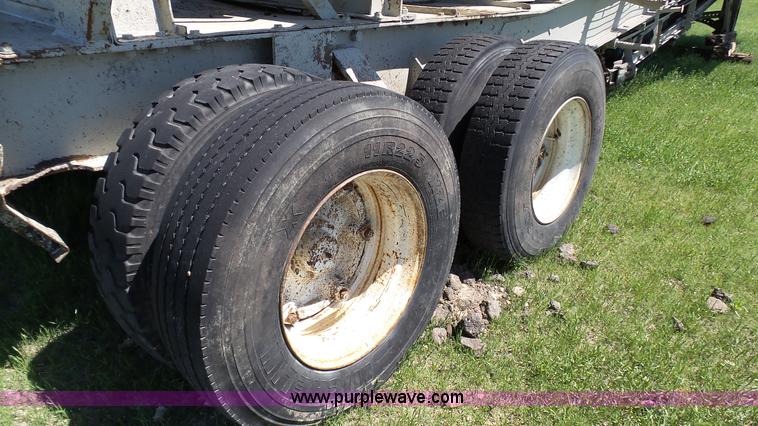 image for item K4102 Cedarapids impact crusher