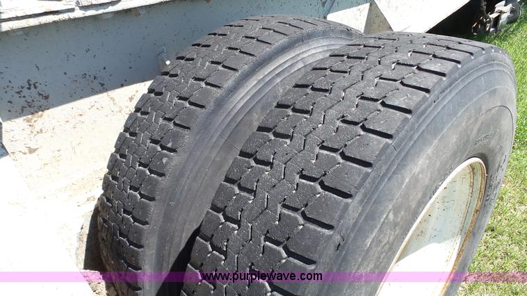 image for item K4102 Cedarapids impact crusher