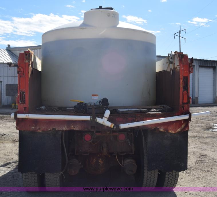 image for item K4285 1989 Ford LNT8000 dump truck