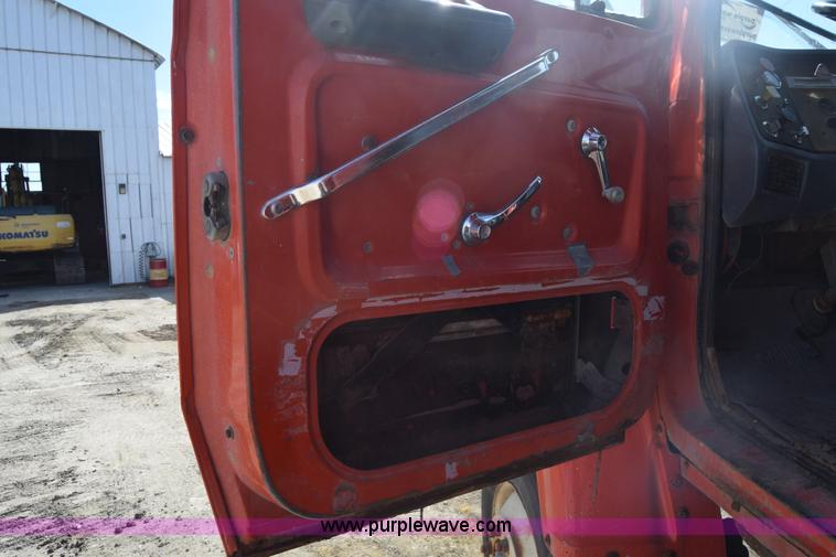 image for item K4285 1989 Ford LNT8000 dump truck