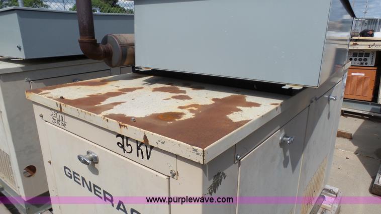 image for item K4560 1995 Generac 95A00758-S generator