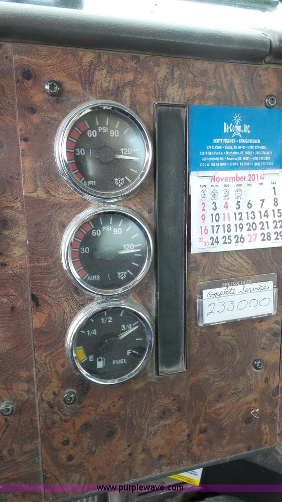 image for item K4599 1998 International Paystar 5000 mixer truck