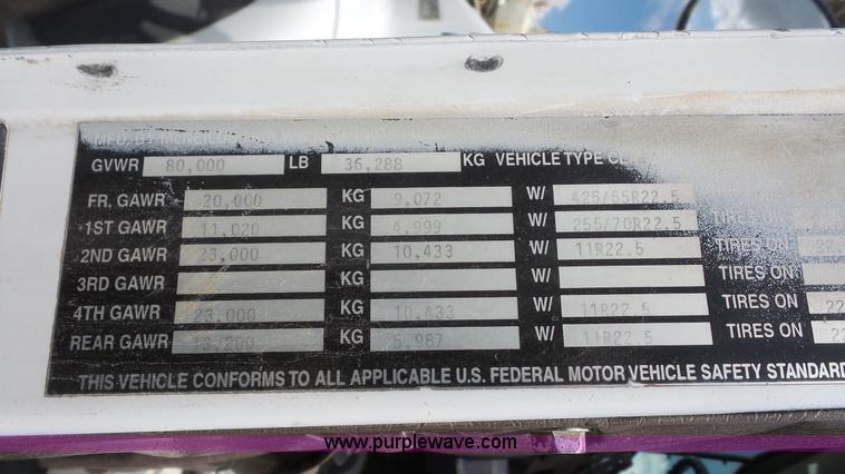 image for item K4599 1998 International Paystar 5000 mixer truck