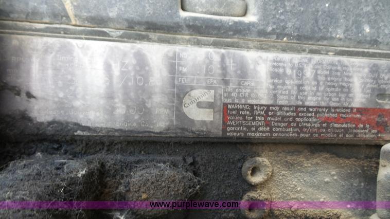 image for item K4602 1998 International Paystar 5000 mixer truck