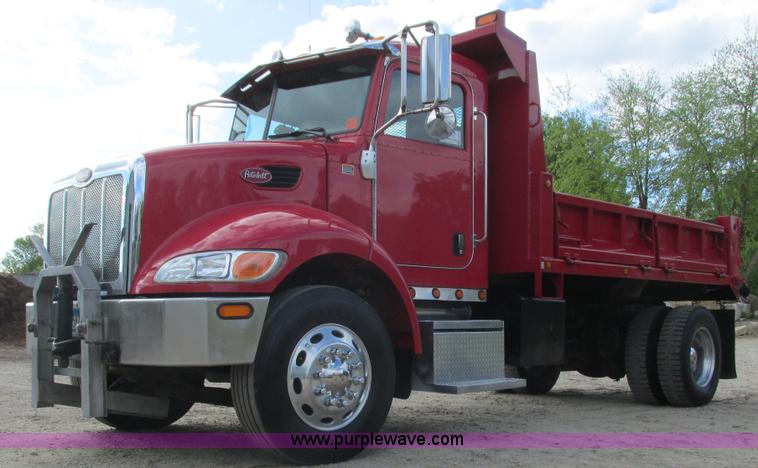 image for item K4688 2005 Peterbilt PB335 dump truck