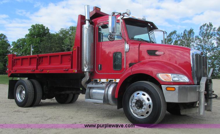 image for item K4688 2005 Peterbilt PB335 dump truck