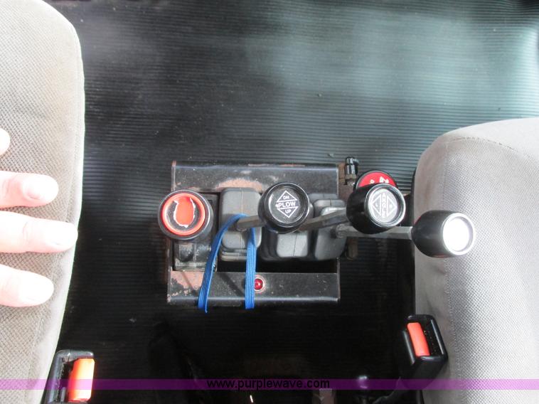 image for item K4688 2005 Peterbilt PB335 dump truck