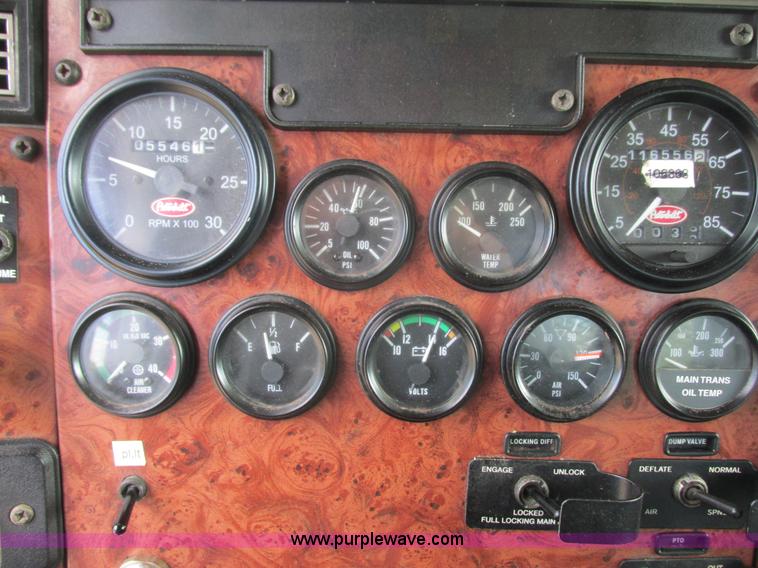 image for item K4688 2005 Peterbilt PB335 dump truck