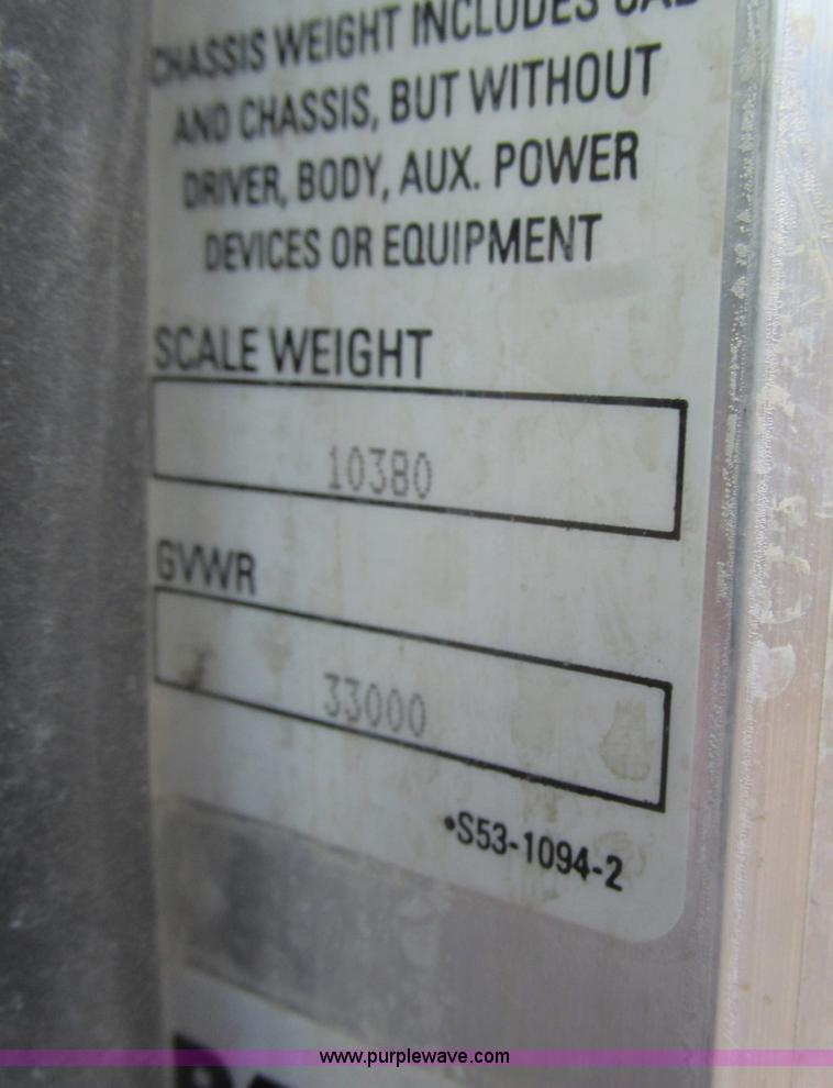 image for item K4688 2005 Peterbilt PB335 dump truck