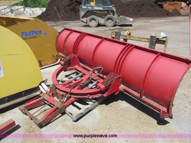 image for item K4688 2005 Peterbilt PB335 dump truck