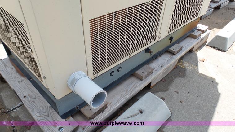 image for item K4711 1995 Generac 95A00263-S generator