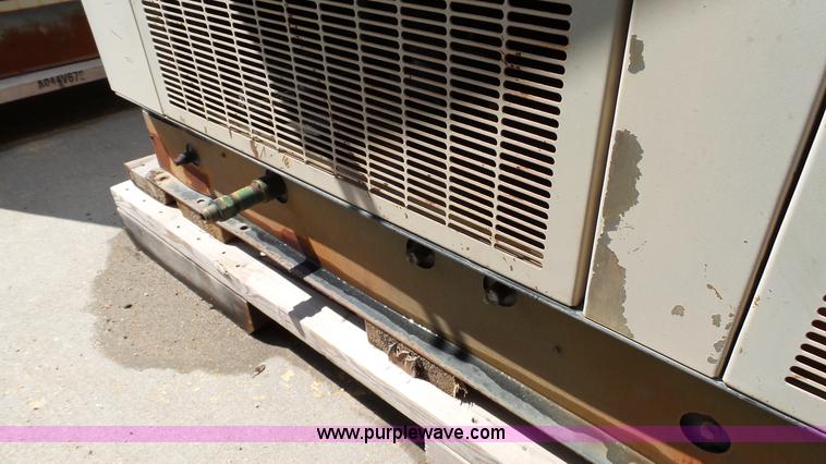 image for item K4711 1995 Generac 95A00263-S generator