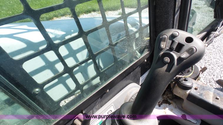 image for item K4722 2006 Bobcat T250 skid steer