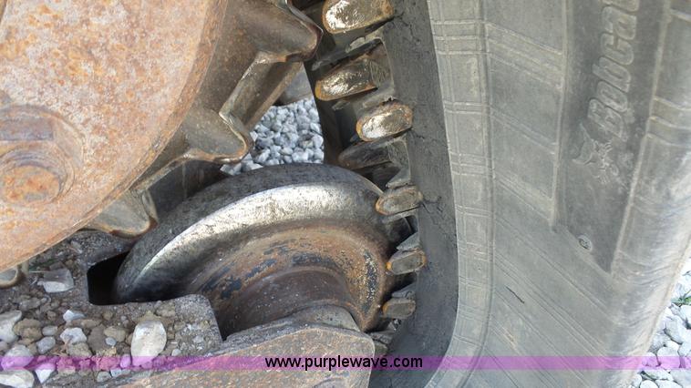 image for item K4722 2006 Bobcat T250 skid steer