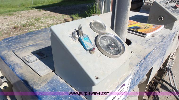 image for item K4726 Magnum Mighty Mag 30 grout pump