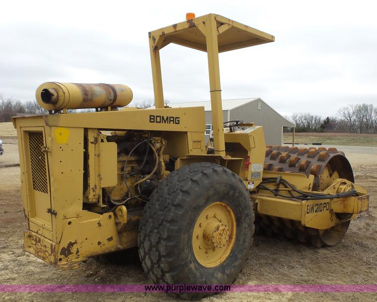 image for item K5117 Bomag BW120PD vibratory padfoot roller