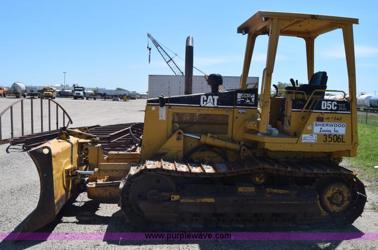 image for item K6681 1998 Caterpillar D5C XL dozer