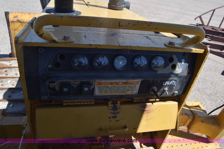 image for item K6681 1998 Caterpillar D5C XL dozer