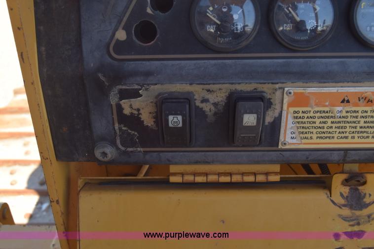 image for item K6681 1998 Caterpillar D5C XL dozer