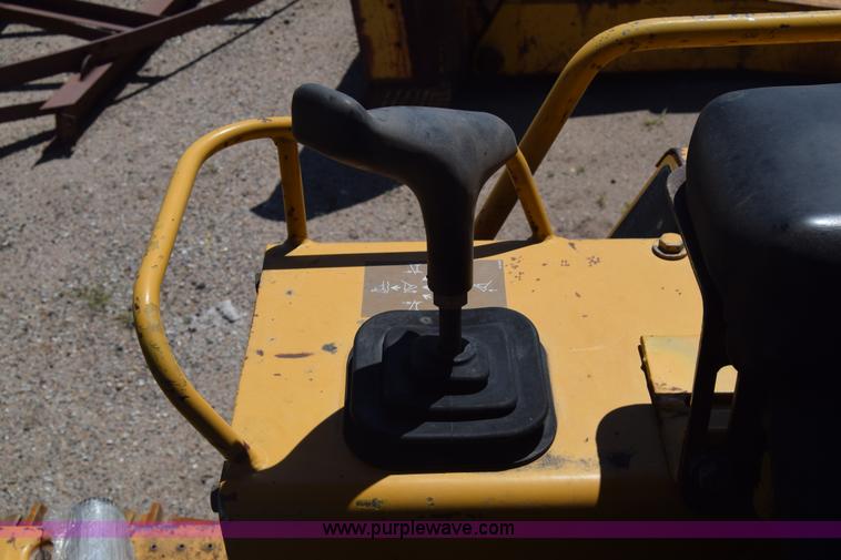 image for item K6681 1998 Caterpillar D5C XL dozer