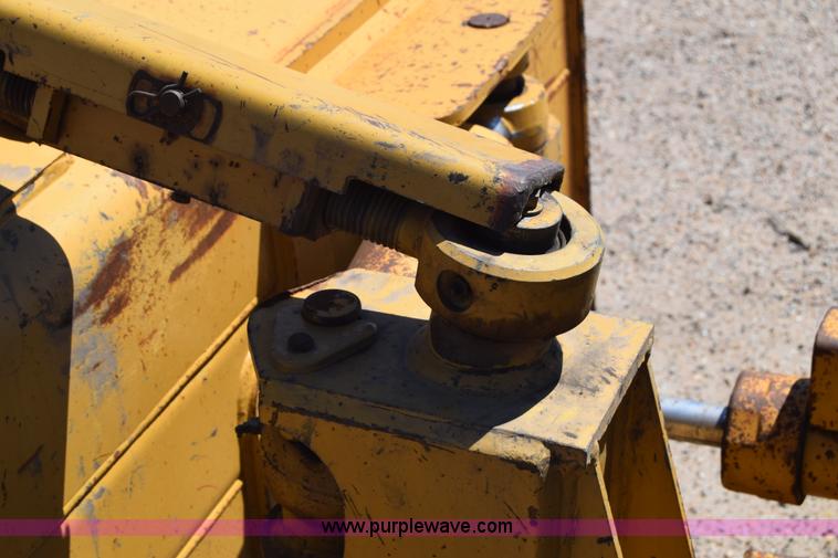 image for item K6681 1998 Caterpillar D5C XL dozer
