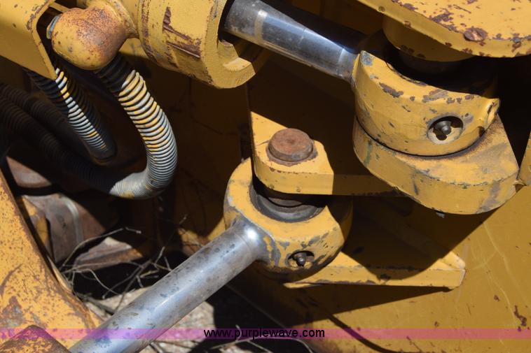 image for item K6681 1998 Caterpillar D5C XL dozer