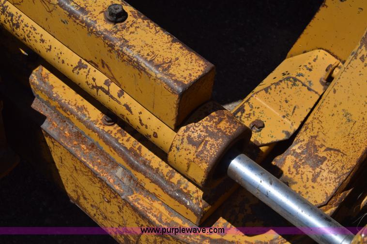 image for item K6681 1998 Caterpillar D5C XL dozer