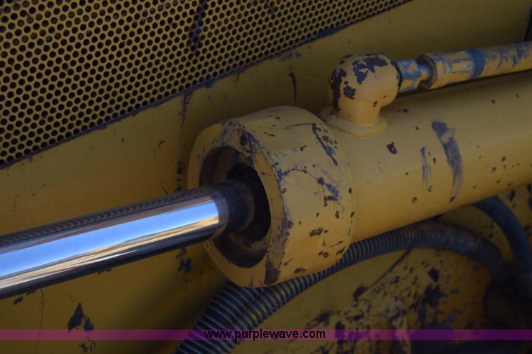 image for item K6681 1998 Caterpillar D5C XL dozer