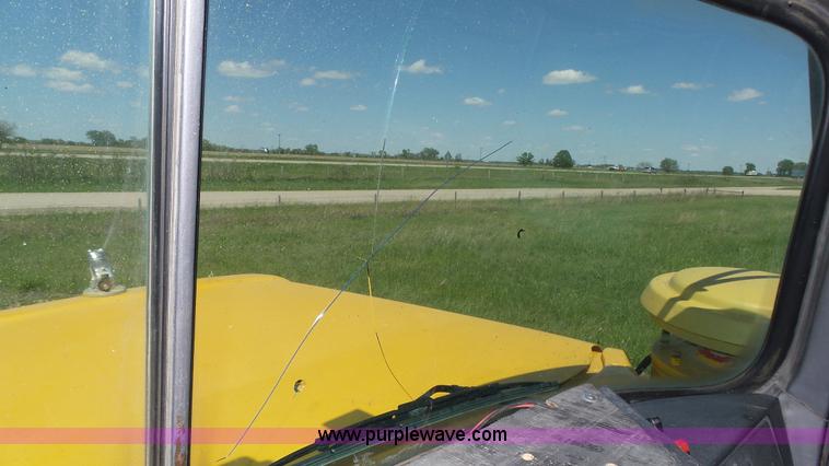 image for item K8291 1994 Mack Maxidyne DM690S mixer truck