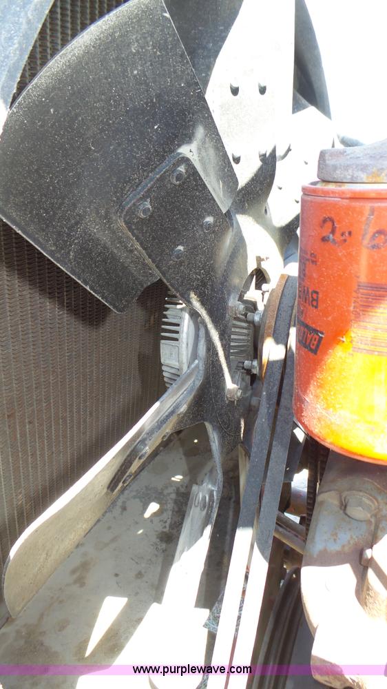 image for item K8291 1994 Mack Maxidyne DM690S mixer truck