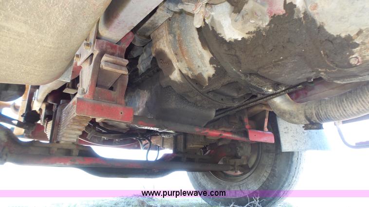 image for item K8291 1994 Mack Maxidyne DM690S mixer truck