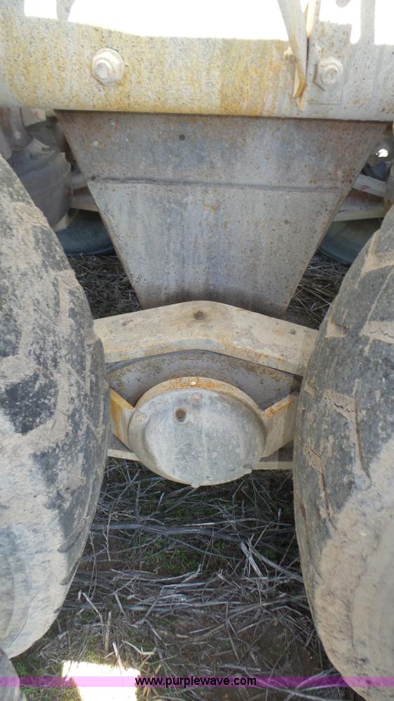 image for item K8291 1994 Mack Maxidyne DM690S mixer truck