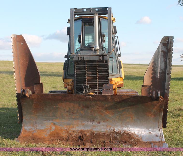 image for item K8874 2005 John Deere 700J LT dozer