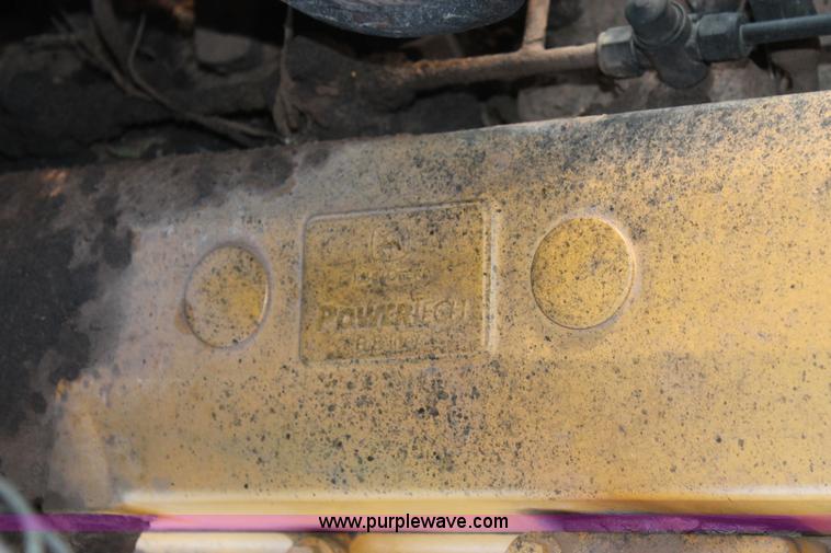 image for item K8874 2005 John Deere 700J LT dozer