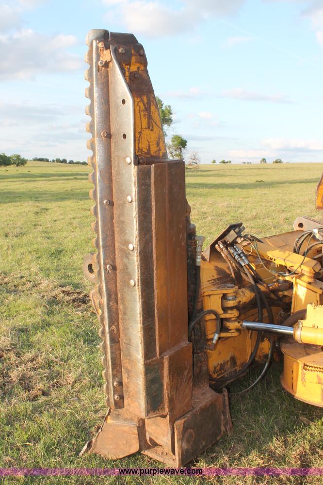 image for item K8874 2005 John Deere 700J LT dozer