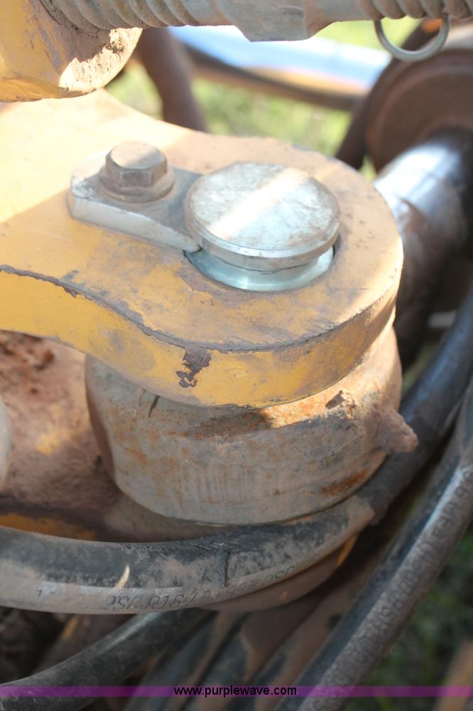 image for item K8874 2005 John Deere 700J LT dozer