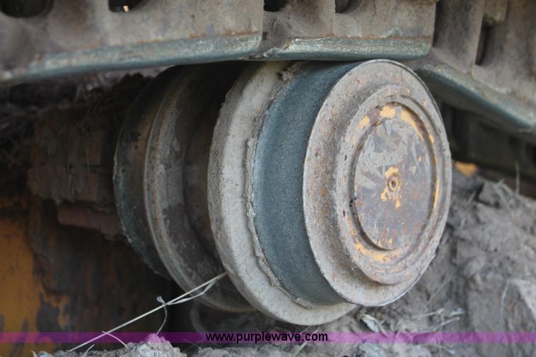 image for item K8874 2005 John Deere 700J LT dozer