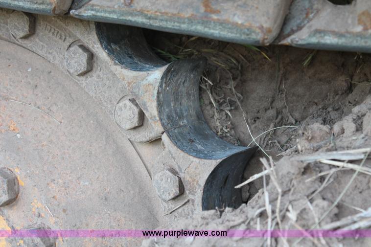 image for item K8874 2005 John Deere 700J LT dozer