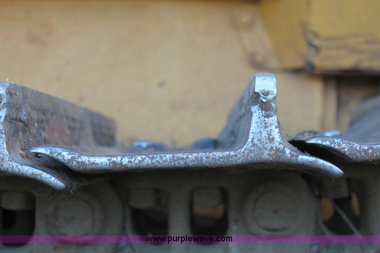 image for item K8874 2005 John Deere 700J LT dozer