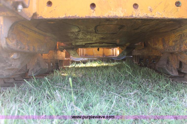 image for item K8874 2005 John Deere 700J LT dozer