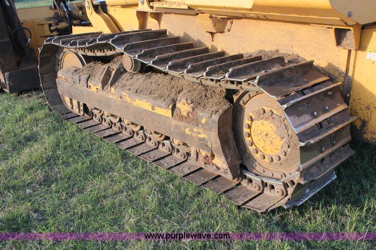 image for item K8874 2005 John Deere 700J LT dozer